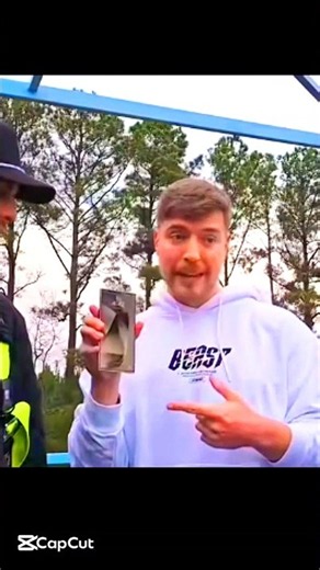 MrBeast testing the Samsung S24 Ultra! 😱📱 #shorts #mrbeast
