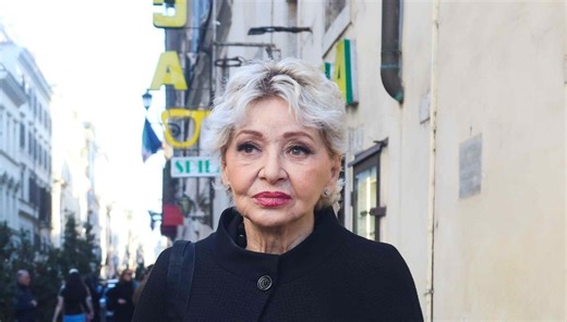 Enrica Bonaccorti è in un limbo, il tumore le era stato nascosto: “La risposta tra un mese”