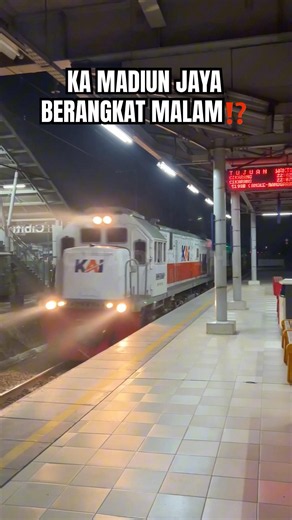 Lokomotif CC 201 77 12 SDT Berdinas KA MADIUN JAYA (143B) relasi Pasar Senen - Madiun⁉️🌘📸
