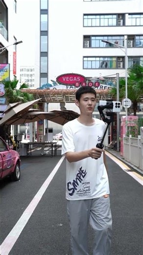 Extend your reach, steady your story — with the CM9 built-in extension gimbal.🌍📸