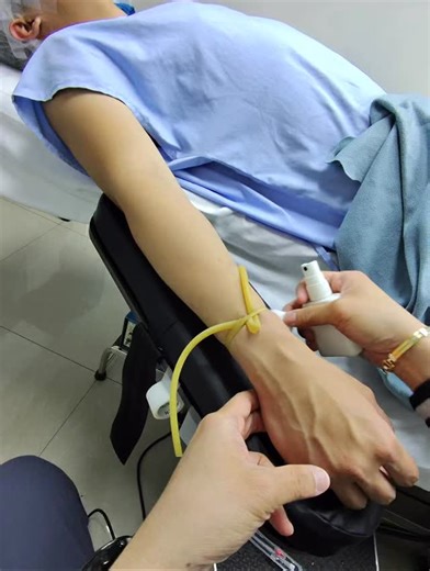 Doc Eric on Instagram: "#ivcannula #ivcannulation #ivcannulationtraining #nursing #medicine #medicalstudent #doctor #anesthesiology #medicalresident #medicalresidentlife"