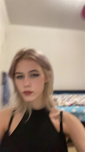 Dynamic Home Dance Moves for Everyday Inspiration