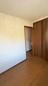 Share this with your English teacher😎 how are you entering? Levitate - to float in the air, not touching the floorCharge - to rush forward with the intent of attackingTo teleport - to travel through space instantlyWill you use these often? Probably not, are they fun to know? Heck yeah! 👍🏻 #englishteacher #english #learnenglish #englishcourse #studyenglish | Ash British English