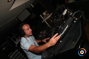 How Much Is The Fish (Album Version) by Nick Skitz