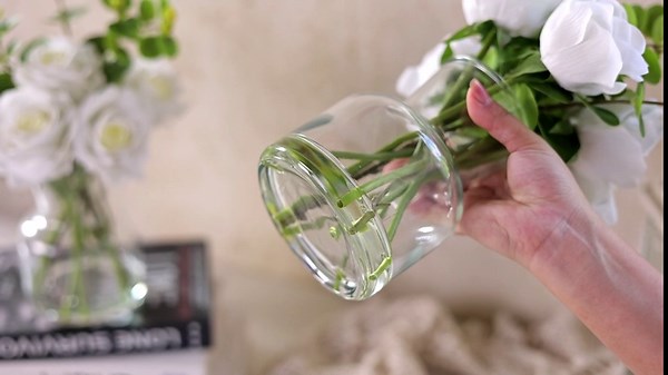 Real Touch Artificial Flowers with Faux Water in Vase,Silk Roses and Eucalyptus with Fake Water Flower Arrangements in Glass Vase for Centerpiece Table Decorations Kitchens Office Home decor (White)
