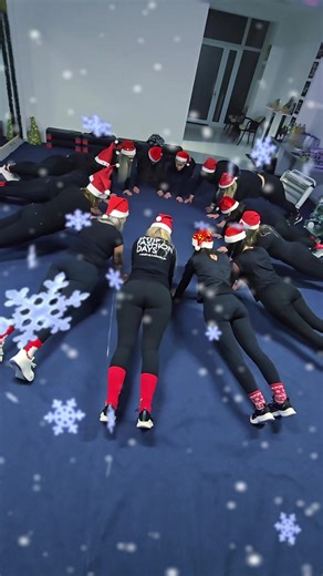 Macarena workout 🔥 #macarena #fitnessmotivation #sansej #foryoupage #viralvideos