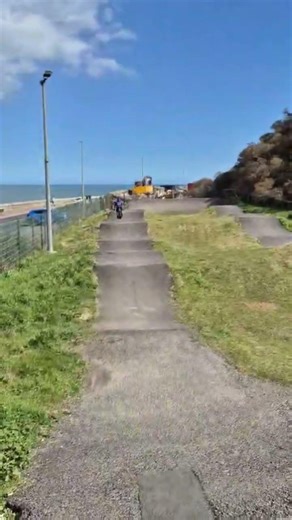 hairy bob's pumptrack. #bike #automobile #mtb #dirtjumper #pumptrack #scarborough #fypシ #fyp #viral