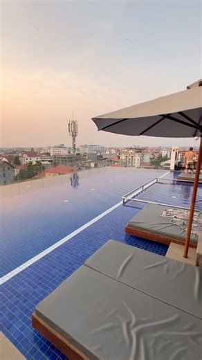 $75 a night in Siem Reap, Cambodia 🇰🇭 | Travelwithchris