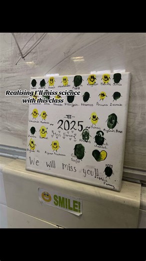 Leaving us for Dubai💔#class #science #school #yr7 #scienceclass #missfarooq #illmissit #cute #awh #favs #amara #aaliyah #saara #anisha