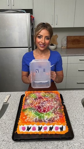 Learn the Best Way to Cut a Cake like a Pro!