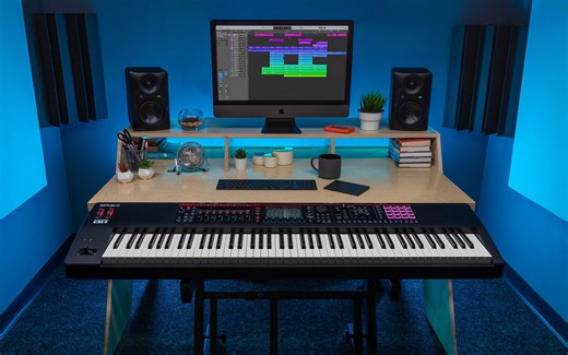 FANTOM-08 88键合成器