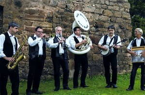 Sommerkonzert: „Salt River Jazz Band“ gastiert auf dem Altenstein - inSüdthüringen