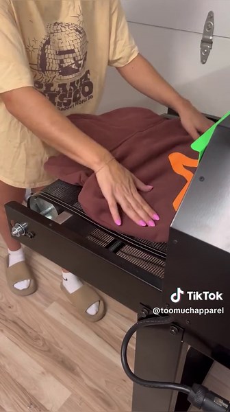 making our newest chocolate orange hoodie 🤎🧡 dropping tomorrow!!! #screenprinting #screenprintingshirts #toomuchapparel #customorders #smallbusinessowner #toomuch #tma #girlswhoscreenprint