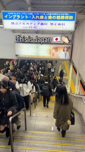 Toshnako_Japan🇯🇵 on Instagram: "This shows how well-mannered Japanese people are🇯🇵"