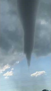 INSANE SIDEWINDER #TORNADO in the new series Twisters IRL!