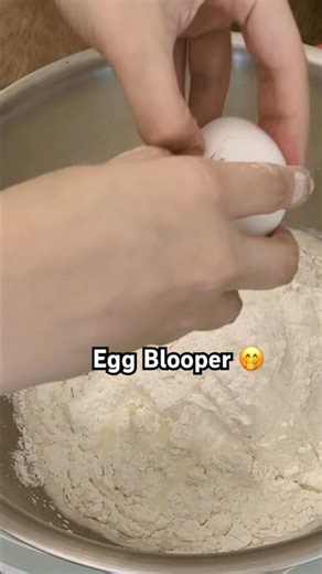Egg Blooper 🤭 #funny #bloopers #cookingfail