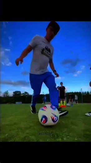 This Coach Has Football Vision Nobody Can Teach 🤯⚽ #football #footballskills #shorts
