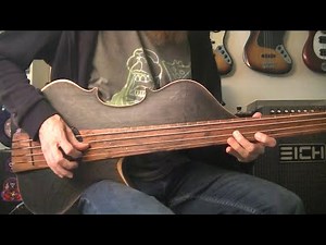 Fretless Stradi Bass Funk Rock Jam (drums by Jack Irons)