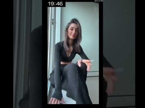 Syrian woman chain smokes 15 cigarettes in 2 hours
