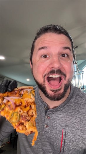 Grilled BBQ chicken pizza