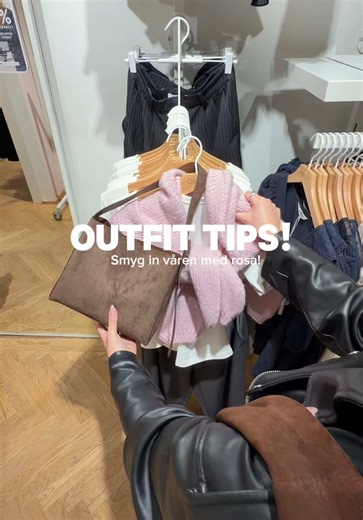 Outfit tips! Smygstarta våren med att blanda upp looken med ljusare färger! Här med grått, brunt, vitt och rosa! Allt från @ONLY Brand House #outfittips #onlystore #stylist