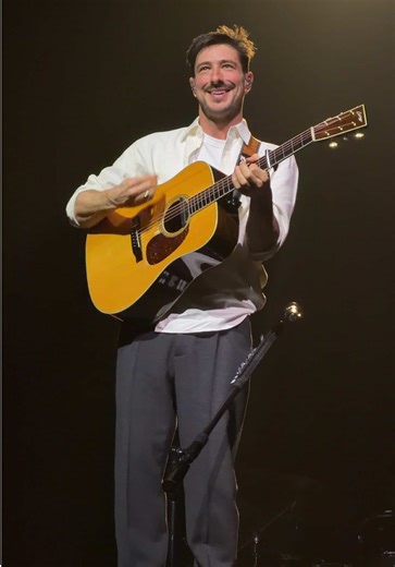 @Mumford & Sons on the 10/12/2025 Song: Little Lion Man #mumfordandsons #hopelesswanderer #livemusic #entertainment #o2london