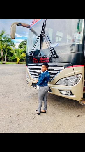 Nayce (@naycemoshy)’s videos with Lose Control - MEDDY