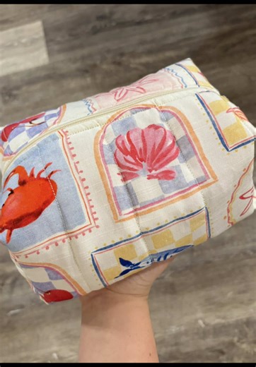 DIY Extra Large Makeup Bag Tutorial for Beginners