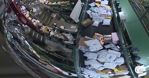A look inside metro Detroit's largest USPS facility during holiday shipping rush