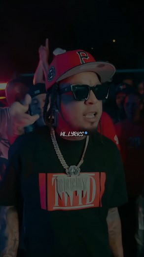 Descontrol: Lyric Excerpt from Rochy RD with Intense Imagery