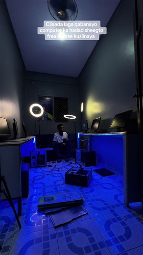 Cilaada Computer Ka Qabanayo: Free Course Kusiinaya