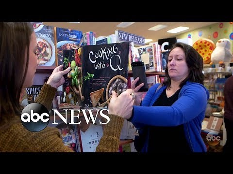 Woman rips out recipes from cookbook at book store | What Would You Do? | WWYD