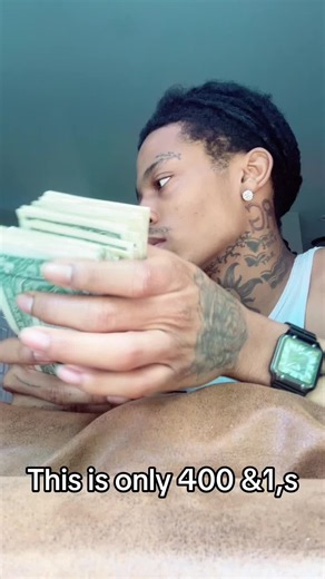 😕 | 400 in 1 dollar bills