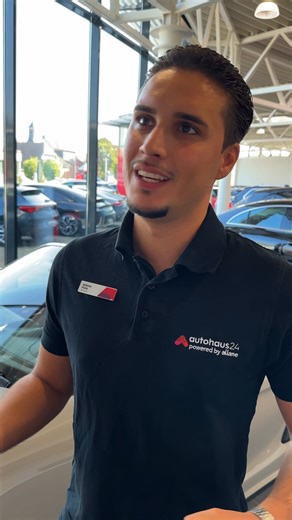 Manchmal verliebt man sich als Verkäufer selbst in ein Auto so sehr, dass man es am liebsten behalten würde. Doch am Ende zählt nur, dass der richtige Wagen zum richtigen Fahrer findet. Entdecke die Vielfalt direkt auf mobile.de und finde dein persönliches Traumauto. Schreib uns in die Kommentare, welches Modell dir bisher das Herz gestohlen hat. Teile den Reel mit jemandem, der gerade auf Autosuche ist und vielleicht schon morgen sein perfektes Match findet. P.S.: Frag einfach mal unsere KI-Suc