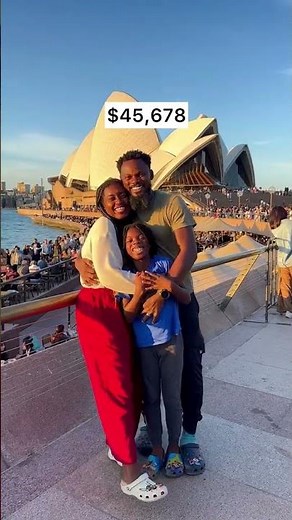 My bank account before going on vacation with my family VS My bank account when the vacation is over