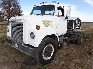 1971 International 2110A Truck Tractor | Transportation