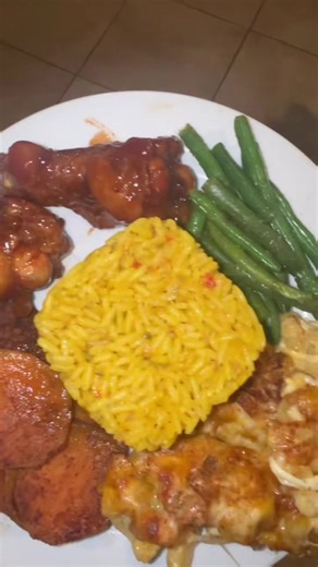 debunking the “young hoes cook everything on high” myth 😵‍💫💕 #cookeverythingonhigh #friedwings