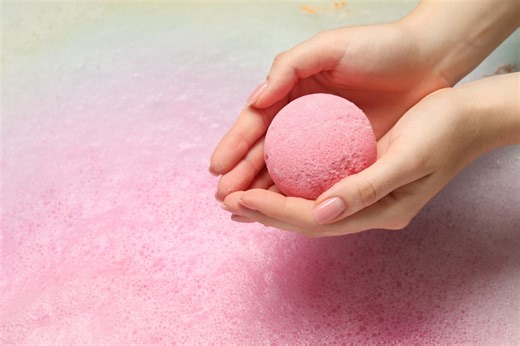 'I’m a gynaecologist - here’s why I’d never use a bath bomb for me or my child' - Netmums