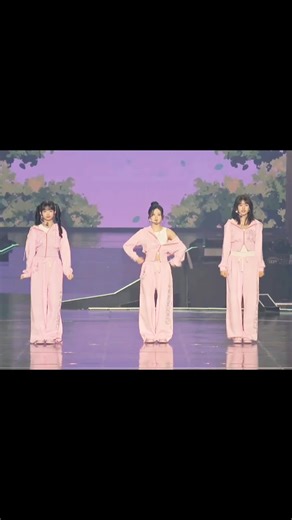 Ice Cream Dance Challenge with K-Pop Stars