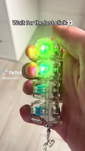 Satisfying Clicks That You Can't Resist Watching Again