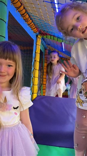 Kidspartybus💕💕🫶🫶🥳🥳 ℂ𝕣𝕖𝕒𝕥𝕚𝕟𝕘 𝕄𝕖𝕞𝕠𝕣𝕚𝕖𝕤, 𝕆𝕟𝕖 ℙ𝕒𝕣𝕥𝕪 𝕒𝕥 a 𝕋𝕚𝕞𝕖 #PartyBus #Kidsparties #Partyideas * THE BEST PARTY EVER * #KidsPartyBus #partybus #partyideas #Bustransformation #luxurykidsparties #mobilepartybus #PartyOnWheels #KidsBusFun #CelebrationOnWheels #WheelsOfFun | Kids Party Bus