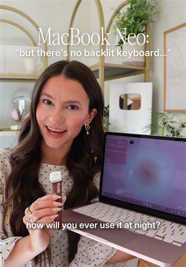 Testing the MacBook Neo Keyboard at Night