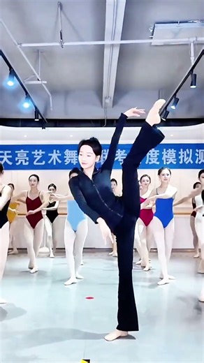 Colorful Pink Leotard 🎨🩰 Chinese Dance Girl & Teacher Art Photoshoot