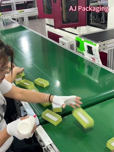 How We Make Two Piece Essence Oil Gift Box
