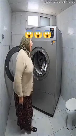 86 reactions | These are the moments when an old woman enters a washing machine in the cleaning room and the machine starts to work. This unusual scene, which is allegedly reflected on the security camera, ends with the woman turning inside as the machine accelerates. While intense discussions about the reality of the video continue, the creators clarified the subject. #reels #aiart #incident #trending #要怎麼不經意的讓另一一半看到這篇文 | Qamar Nadeem | Facebook