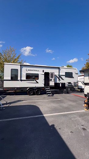Check out this 2026 toy hauler camper. Located 👉 @campingworld #camper #rv #tinyhome #motorhome #tinyhouse #tinyhomeonwheels #campertour #rvtour #tinyhouseonwheels #campervan #campingworldpartner | Beer Run Bus
