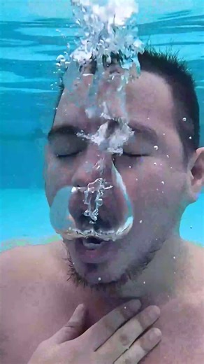 Burp Sprite vs Coke Underwater