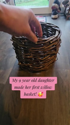 Last night I showed my daughter how to make a willow basket and left her to it 🥰 i then came back to help with the top, I think she did better then me first time round 😂 #basket #makingbaskets #willow #Hobbies