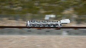 Hyperloop : le premier test supersonique du train futuriste en vidéo