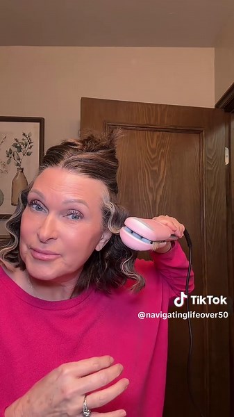 Create Beautiful Waves with the Compact Rovy Waver